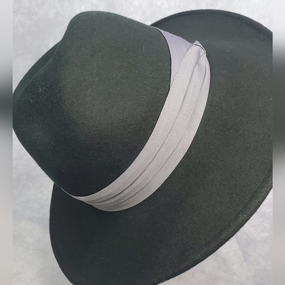 GLOVANNIO NEW YORK Black Formal 100% Wool Women's Hat - Picture 4 of 11